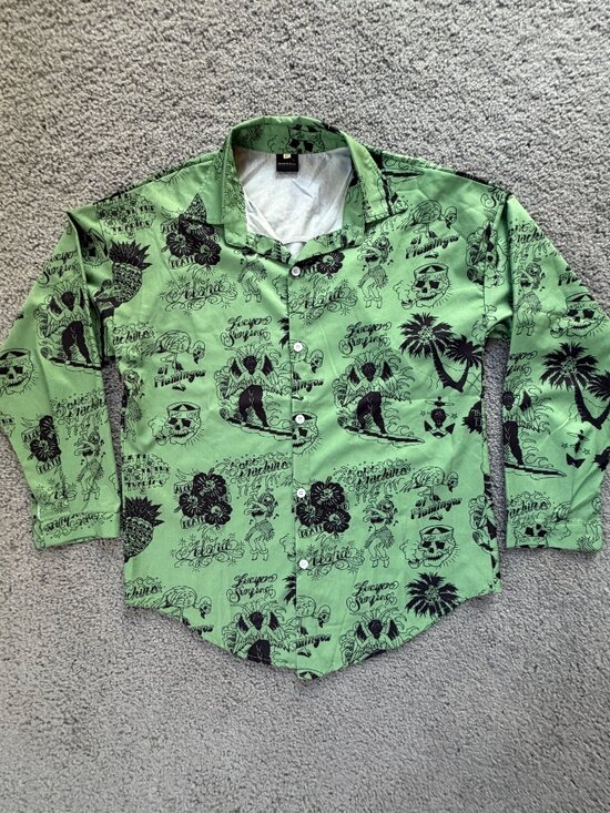 RFAUSNTIY Other - RFAUSNTIY Green Tattoo Print Lucifer Surfing Hawaiian Shirt Sz M 3/4 Sleeve -EUC